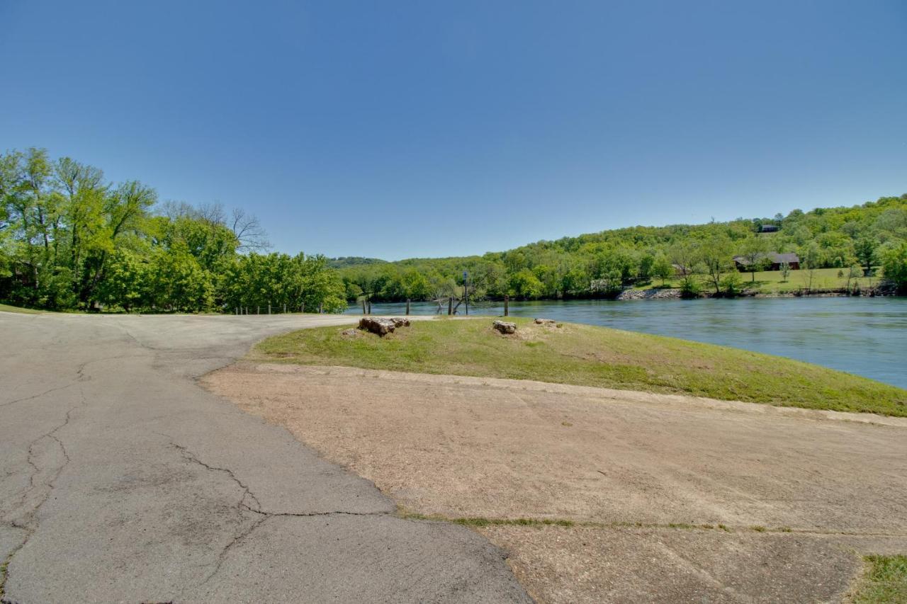 Spacious White Rivers Jewel Fishing Haven! Flippin Bagian luar foto